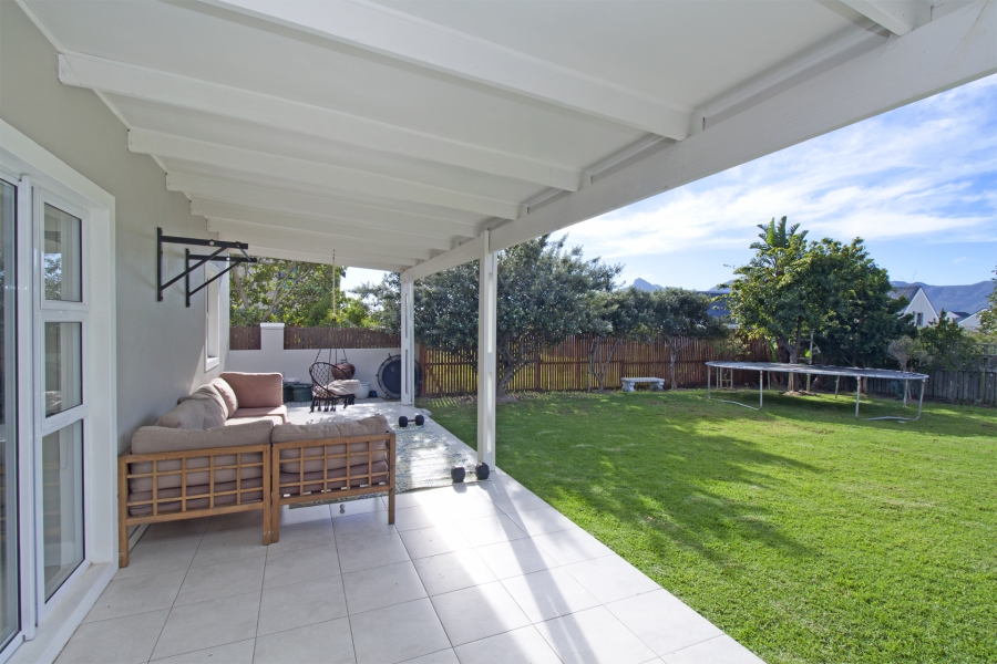 3 Bedroom Property for Sale in Bluewater Estate Western Cape